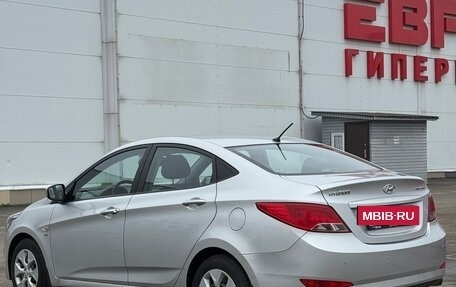 Hyundai Solaris II рестайлинг, 2014 год, 1 300 000 рублей, 6 фотография