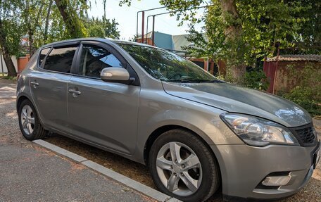 KIA cee'd I рестайлинг, 2011 год, 780 000 рублей, 2 фотография