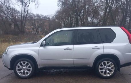 Nissan X-Trail, 2011 год, 940 000 рублей, 2 фотография