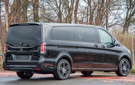 Mercedes-Benz V-Класс, 2025 год, 13 765 000 рублей, 4 фотография