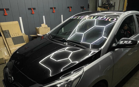 Hyundai Solaris II рестайлинг, 2013 год, 580 000 рублей, 3 фотография