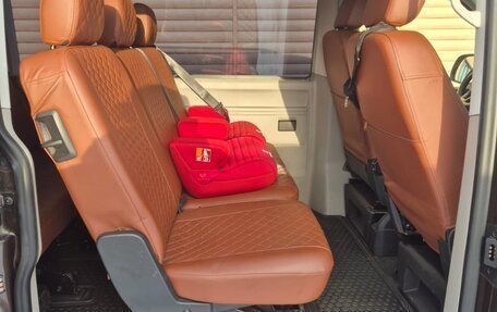 Volkswagen Caravelle T6 рестайлинг, 2015 год, 2 550 000 рублей, 13 фотография