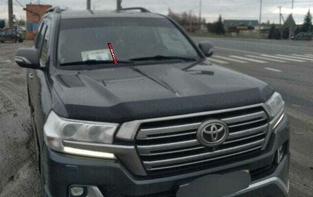 Toyota Land Cruiser 200, 2016 год, 5 200 000 рублей, 2 фотография