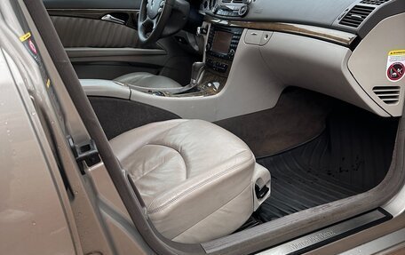 Mercedes-Benz E-Класс, 2006 год, 1 050 000 рублей, 28 фотография