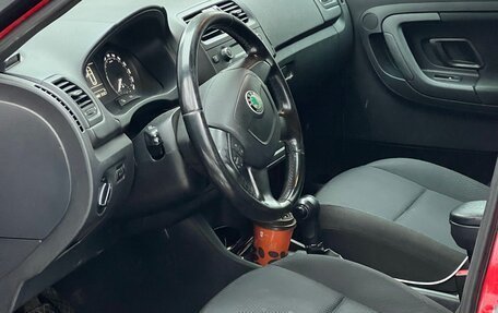 Skoda Fabia II, 2011 год, 490 000 рублей, 2 фотография