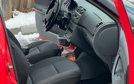 Skoda Fabia II, 2011 год, 490 000 рублей, 3 фотография