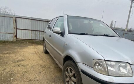 Volkswagen Polo III рестайлинг, 2001 год, 270 000 рублей, 4 фотография