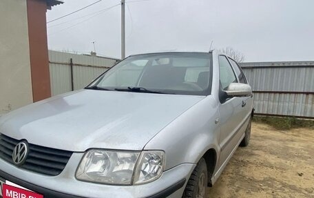 Volkswagen Polo III рестайлинг, 2001 год, 270 000 рублей, 3 фотография