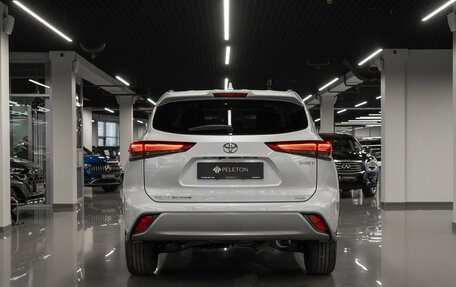 Toyota Highlander, 2025 год, 6 100 000 рублей, 6 фотография