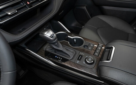 Toyota Highlander, 2025 год, 6 100 000 рублей, 16 фотография