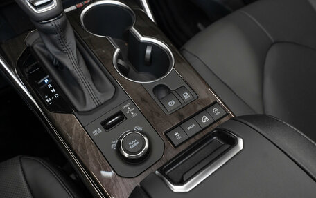 Toyota Highlander, 2025 год, 6 100 000 рублей, 24 фотография