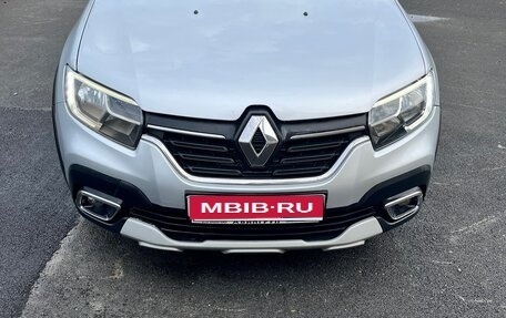 Renault Logan II, 2019 год, 850 000 рублей, 1 фотография