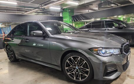 BMW 3 серия, 2018 год, 3 900 000 рублей, 3 фотография