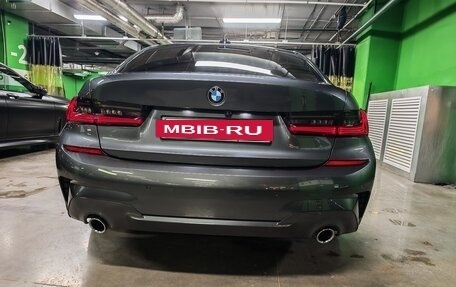 BMW 3 серия, 2018 год, 3 900 000 рублей, 6 фотография