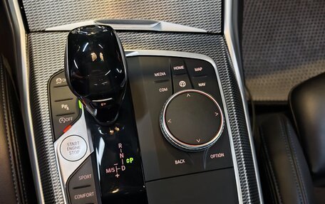 BMW 3 серия, 2018 год, 3 900 000 рублей, 21 фотография