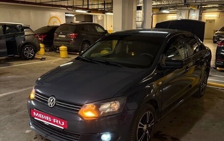 Volkswagen Polo VI (EU Market), 2012 год, 650 000 рублей, 2 фотография