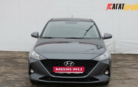 Hyundai Solaris II рестайлинг, 2021 год, 1 635 000 рублей, 3 фотография