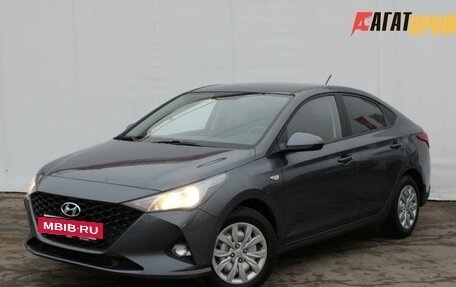 Hyundai Solaris II рестайлинг, 2021 год, 1 635 000 рублей, 2 фотография