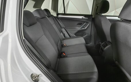 Volkswagen Tiguan II, 2021 год, 3 095 000 рублей, 16 фотография