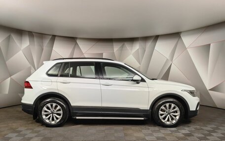Volkswagen Tiguan II, 2021 год, 3 095 000 рублей, 6 фотография