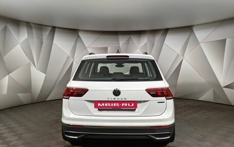 Volkswagen Tiguan II, 2021 год, 3 095 000 рублей, 8 фотография