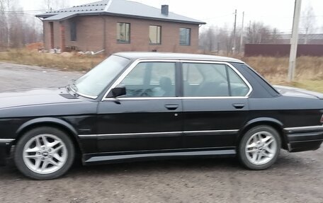 BMW 5 серия, 1982 год, 450 000 рублей, 2 фотография