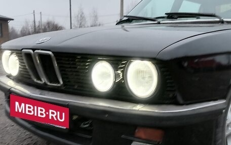 BMW 5 серия, 1982 год, 450 000 рублей, 13 фотография