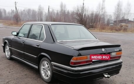 BMW 5 серия, 1982 год, 450 000 рублей, 7 фотография