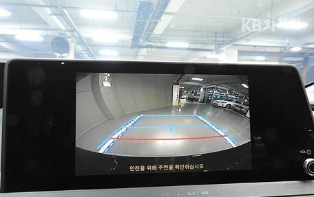 Toyota Prius IV XW50, 2024 год, 3 739 099 рублей, 13 фотография