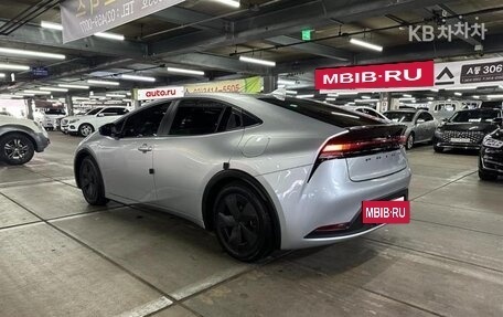 Toyota Prius IV XW50, 2024 год, 3 739 099 рублей, 4 фотография