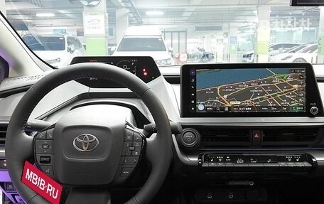 Toyota Prius IV XW50, 2024 год, 3 739 099 рублей, 10 фотография