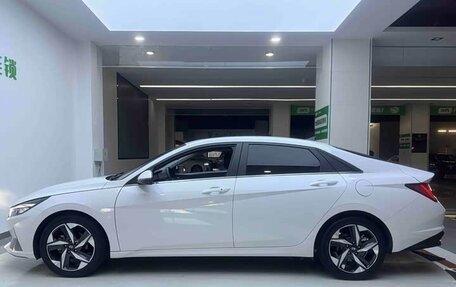 Hyundai Elantra, 2022 год, 1 740 100 рублей, 4 фотография