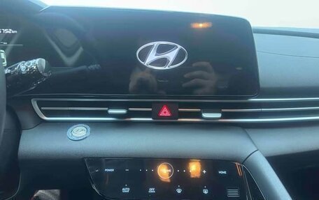 Hyundai Elantra, 2022 год, 1 740 100 рублей, 16 фотография