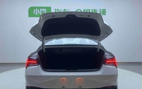 Hyundai Elantra, 2022 год, 1 740 100 рублей, 8 фотография