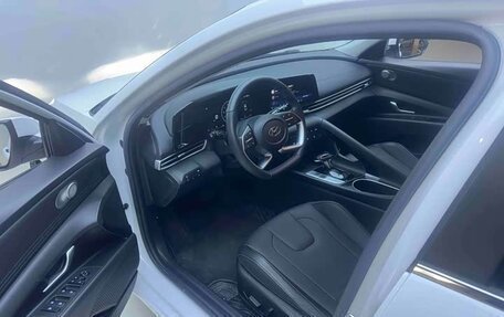 Hyundai Elantra, 2022 год, 1 740 100 рублей, 18 фотография