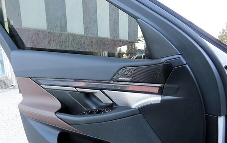 BMW 5 серия, 2025 год, 6 135 000 рублей, 10 фотография