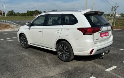 Mitsubishi Outlander III рестайлинг 3, 2022 год, 2 269 000 рублей, 1 фотография