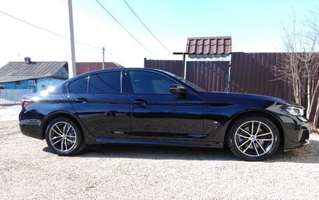 BMW 5 серия, 2021 год, 4 500 000 рублей, 2 фотография