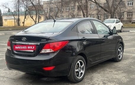 Hyundai Solaris II рестайлинг, 2011 год, 799 000 рублей, 7 фотография