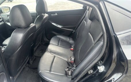 Hyundai Solaris II рестайлинг, 2011 год, 799 000 рублей, 26 фотография