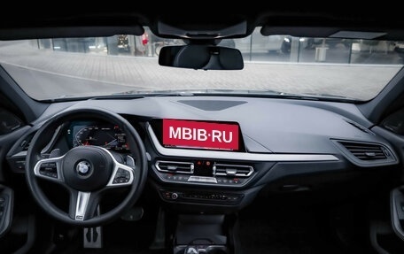 BMW 1 серия, 2019 год, 3 450 000 рублей, 11 фотография