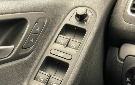 Volkswagen Golf VI, 2011 год, 647 000 рублей, 12 фотография