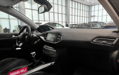 Peugeot 308 II, 2018 год, 1 150 000 рублей, 15 фотография