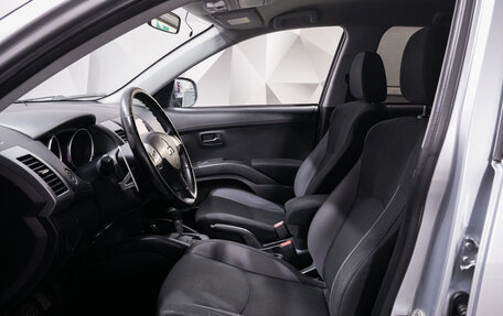 Mitsubishi Outlander III рестайлинг 3, 2010 год, 1 024 000 рублей, 9 фотография