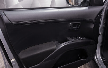 Mitsubishi Outlander III рестайлинг 3, 2010 год, 1 024 000 рублей, 15 фотография