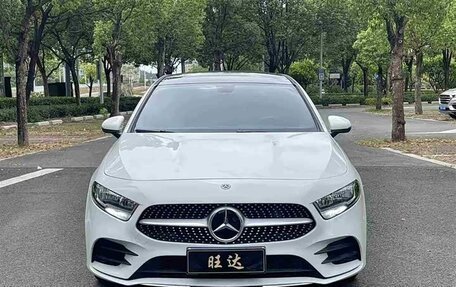 Mercedes-Benz A-Класс, 2021 год, 1 650 000 рублей, 2 фотография