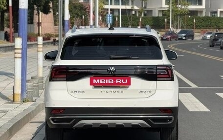 Volkswagen T-Cross I, 2021 год, 1 440 000 рублей, 3 фотография