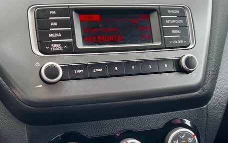 KIA Rio III рестайлинг, 2017 год, 1 000 000 рублей, 22 фотография