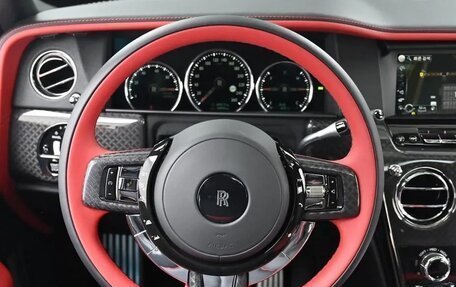 Rolls-Royce Cullinan, 2024 год, 42 500 000 рублей, 7 фотография