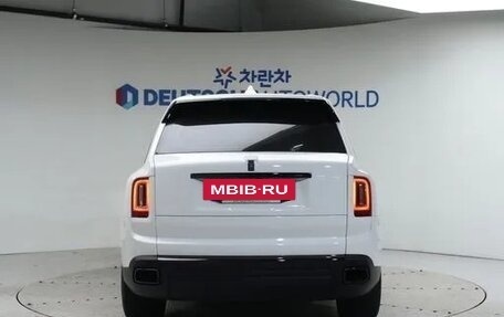 Rolls-Royce Cullinan, 2024 год, 42 500 000 рублей, 3 фотография